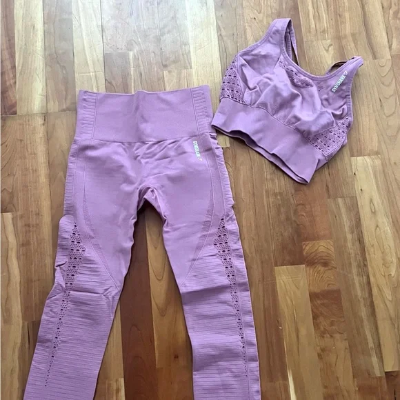 (Full Matching Set) GYMSHARK energy+ seamless set in dusty pink- Size Small - Picture 2 of 6